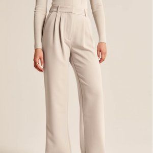 A&F Sloane Tailored Pant - Light Taupe